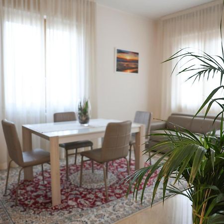 Blancohouse - Berto Luxury Rimini Centro Storico Apartment Exterior photo